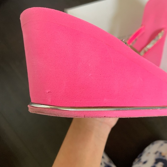 Guess Pink Wedges - Picture 5 of 5